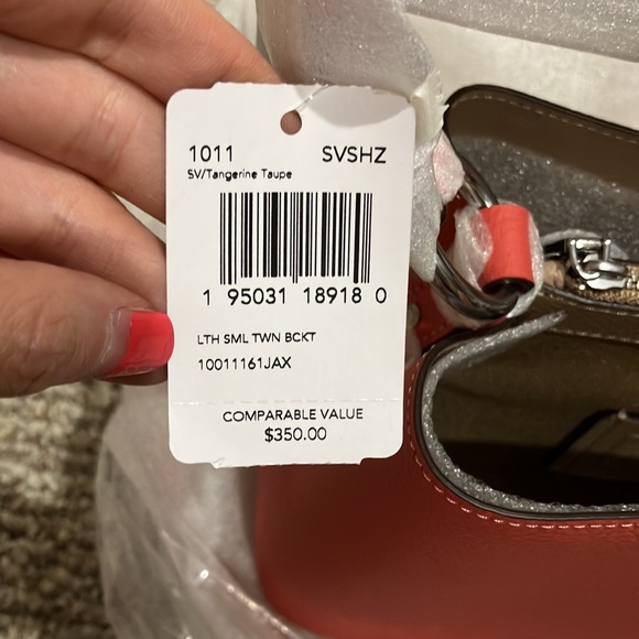 Coach Small Town Bucket Bag 1011 - Picture 11 of 12